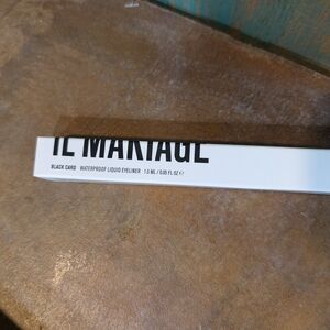 IL MAKIAGE Black Waterproof Liquid Eyeliner